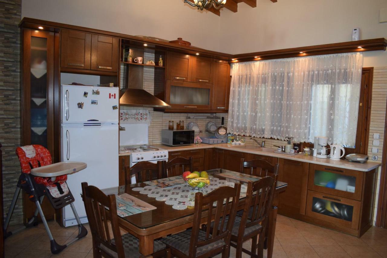 Dimitris Constantinou Villa Sourpi Exteriör bild